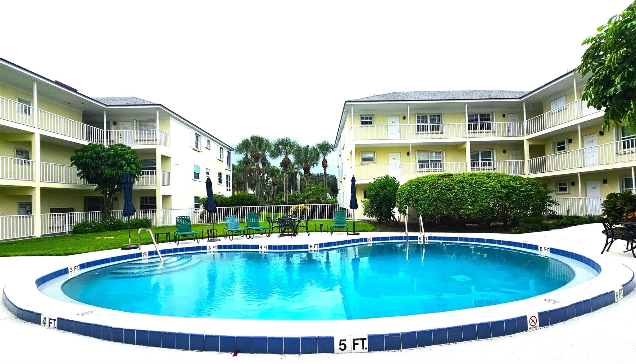 1441 Ocean Drive, #201
