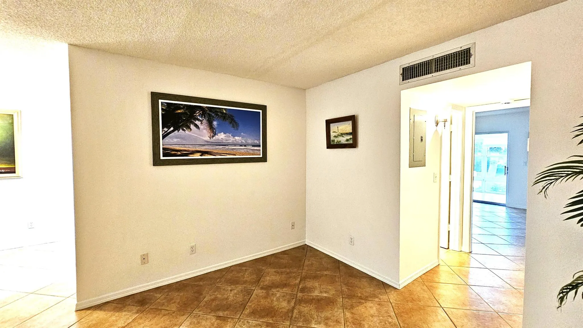 1441 Ocean Drive, #201