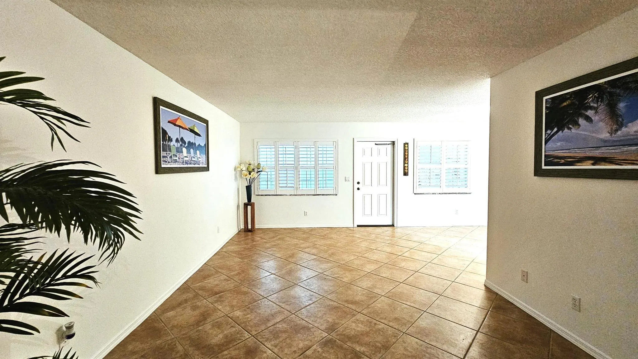 1441 Ocean Drive, #201