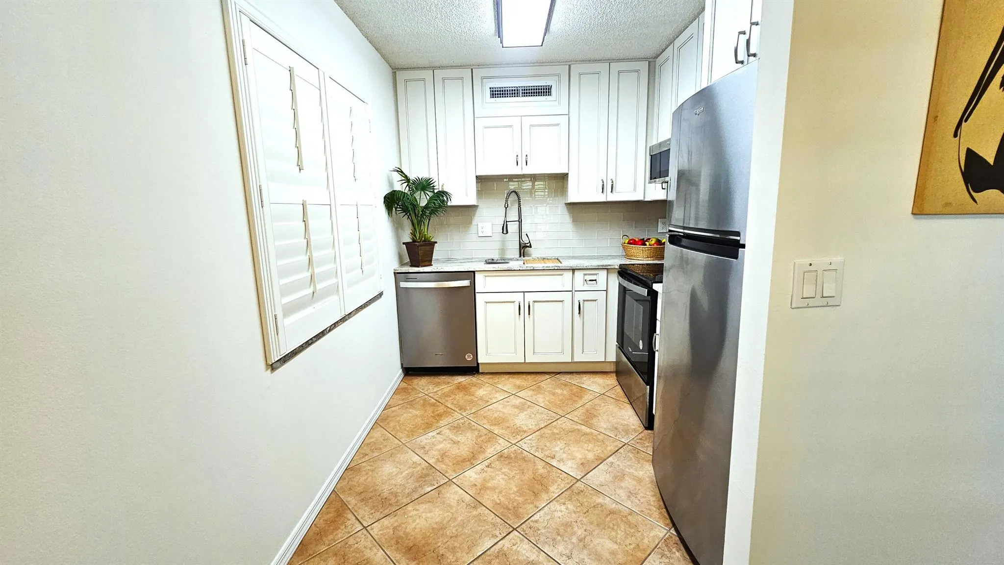 1441 Ocean Drive, #201