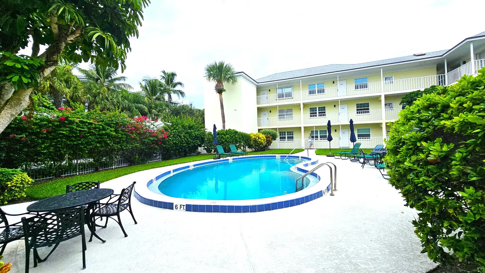 1441 Ocean Drive, #201