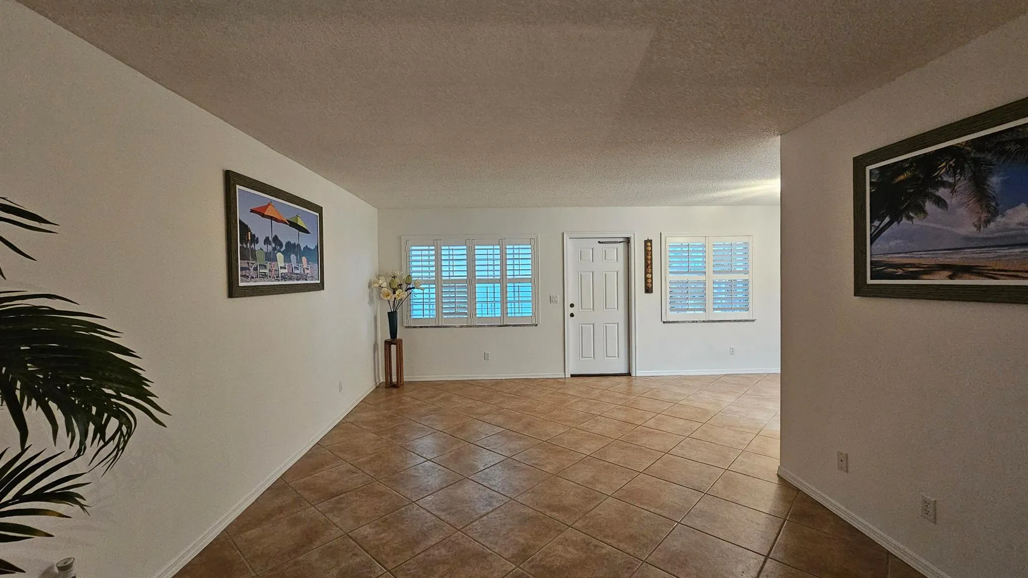 1441 Ocean Drive, #201