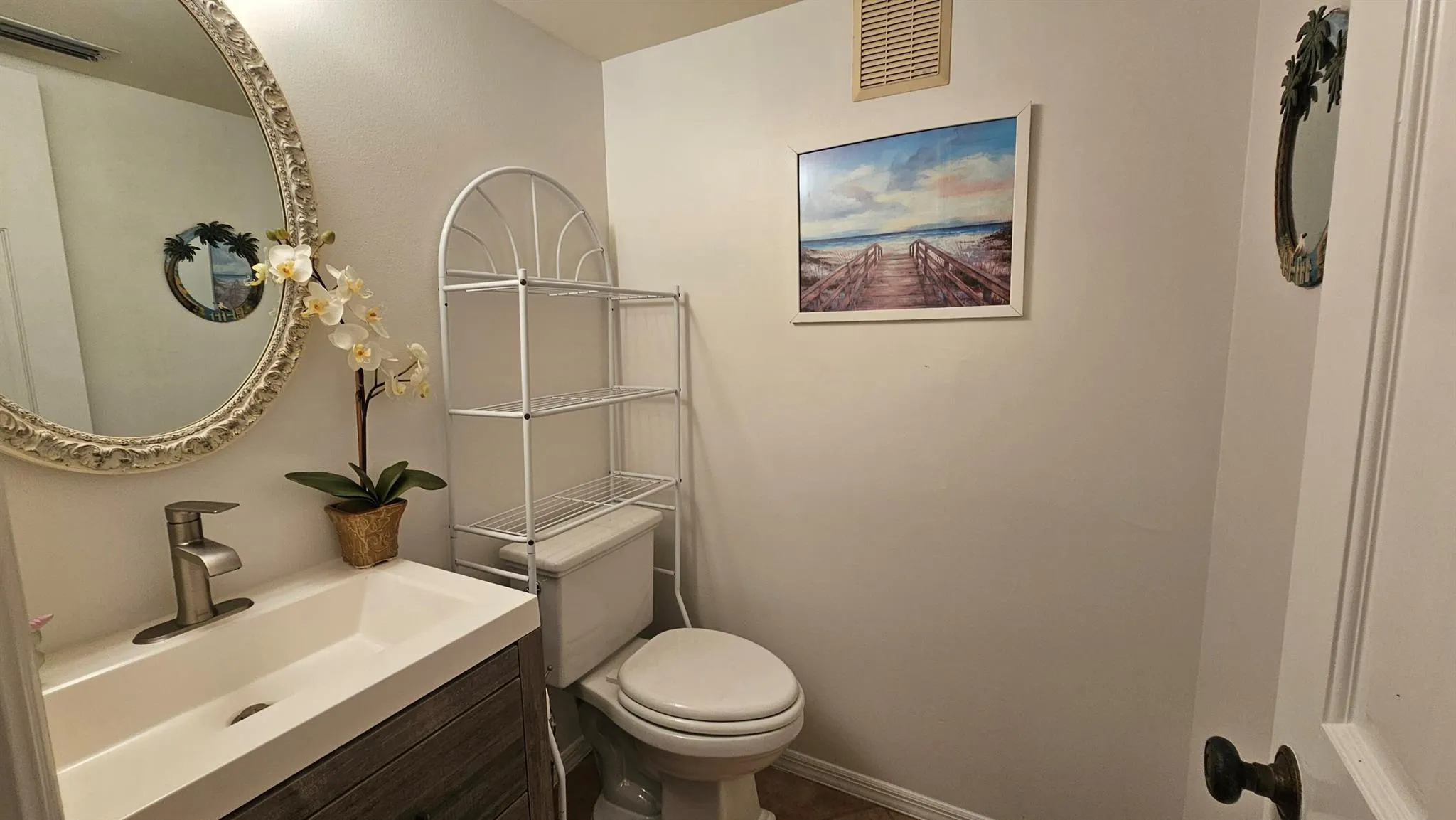 1441 Ocean Drive, #201