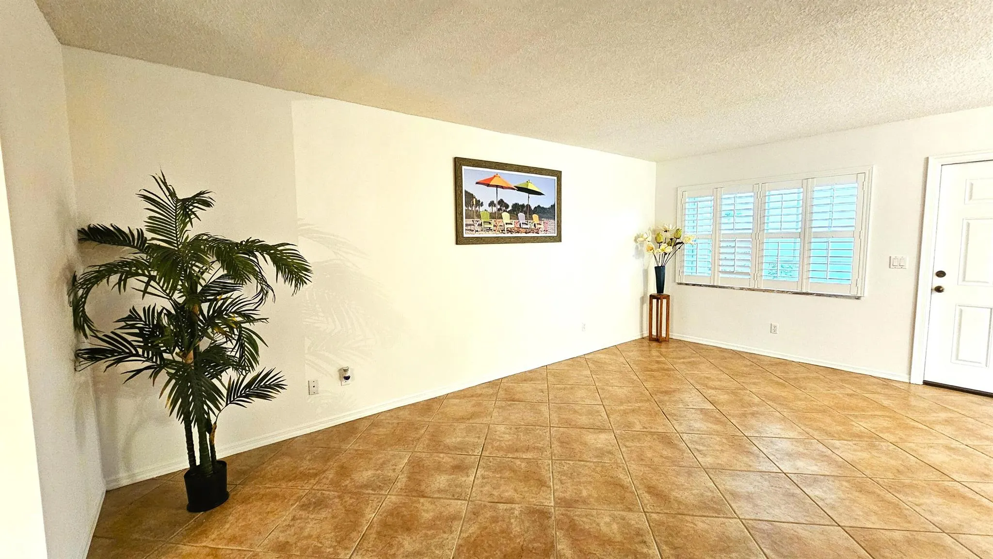 1441 Ocean Drive, #201