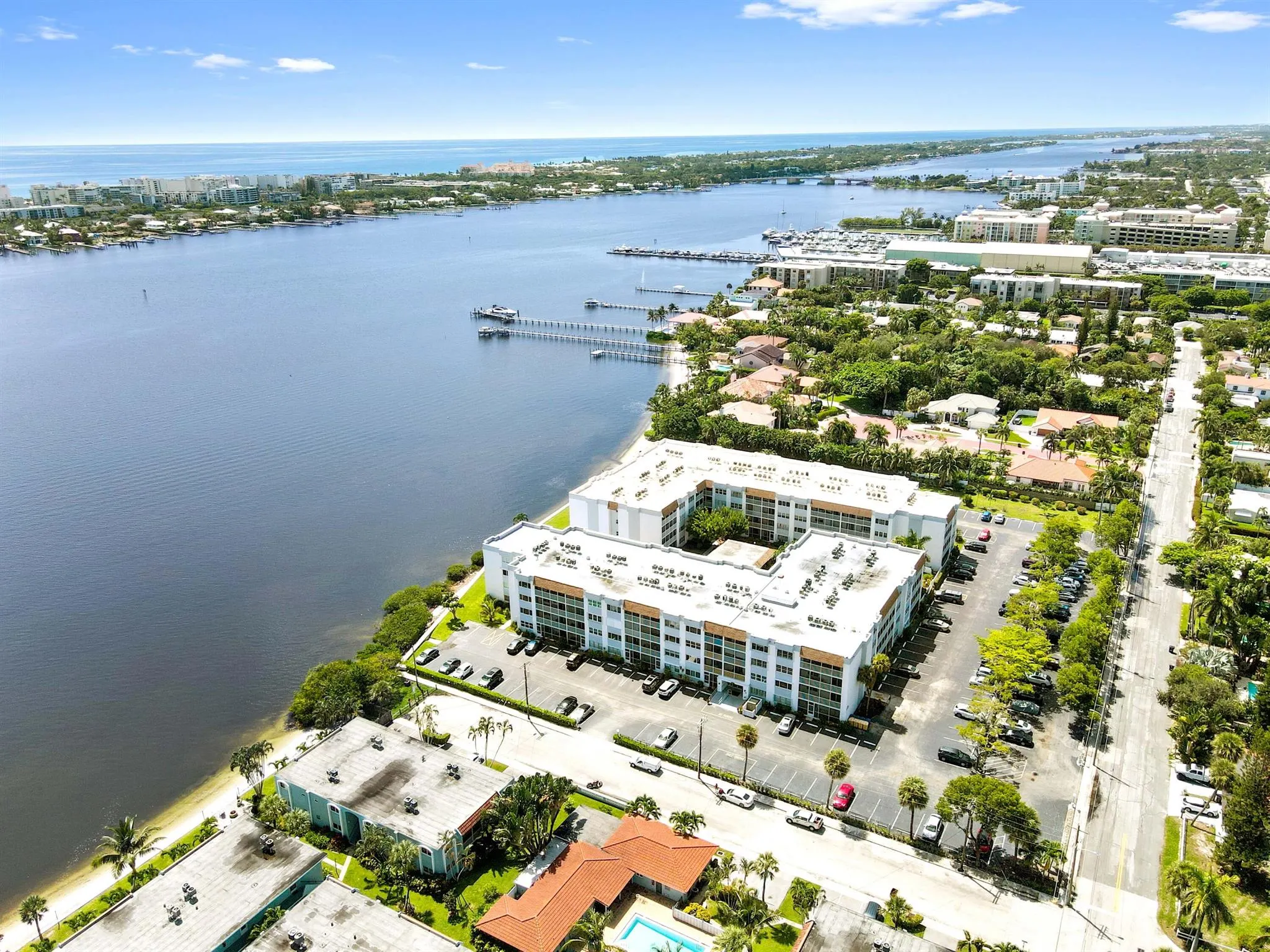 1516 S Lakeside Drive, #110