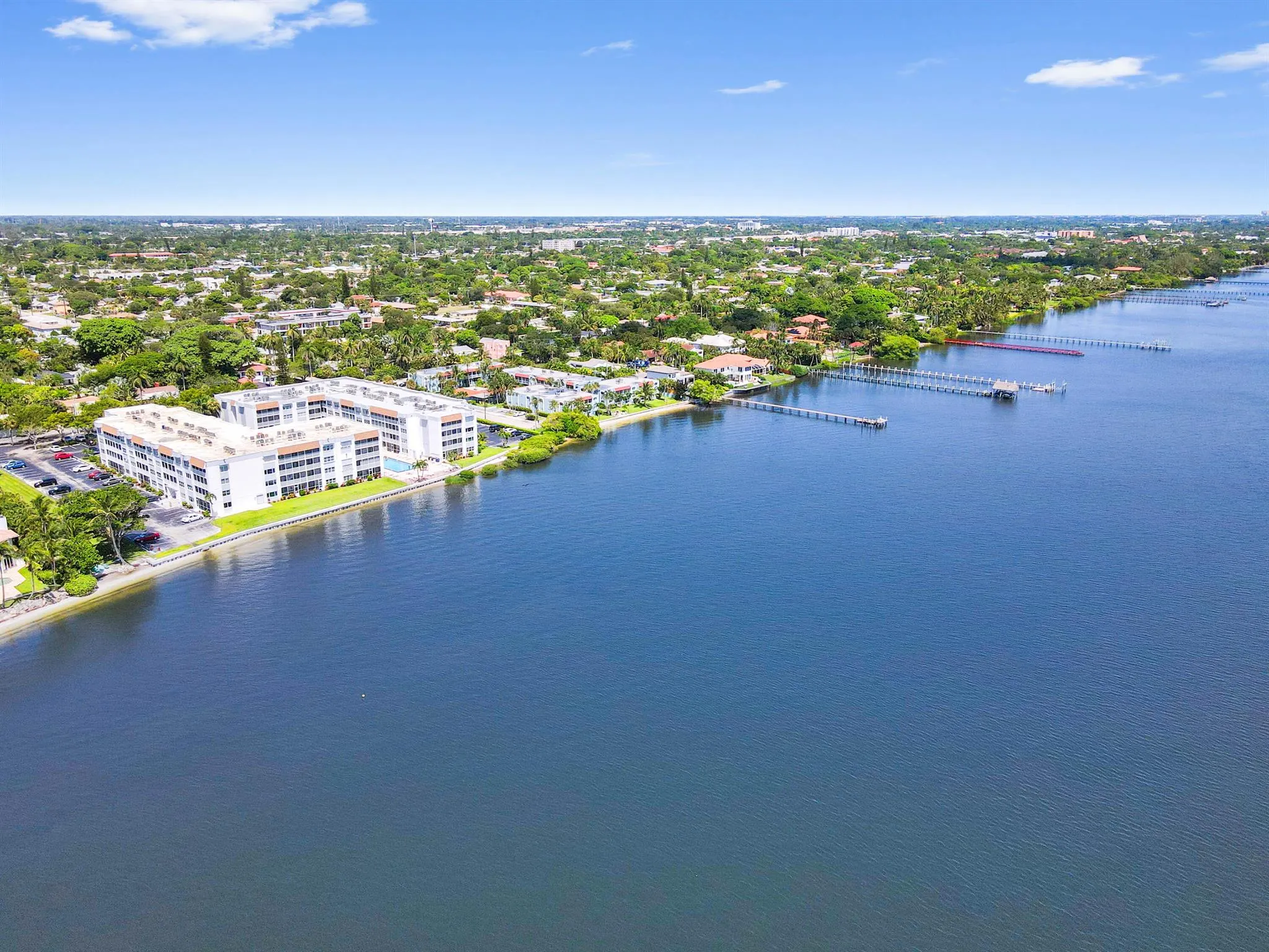 1516 S Lakeside Drive, #110
