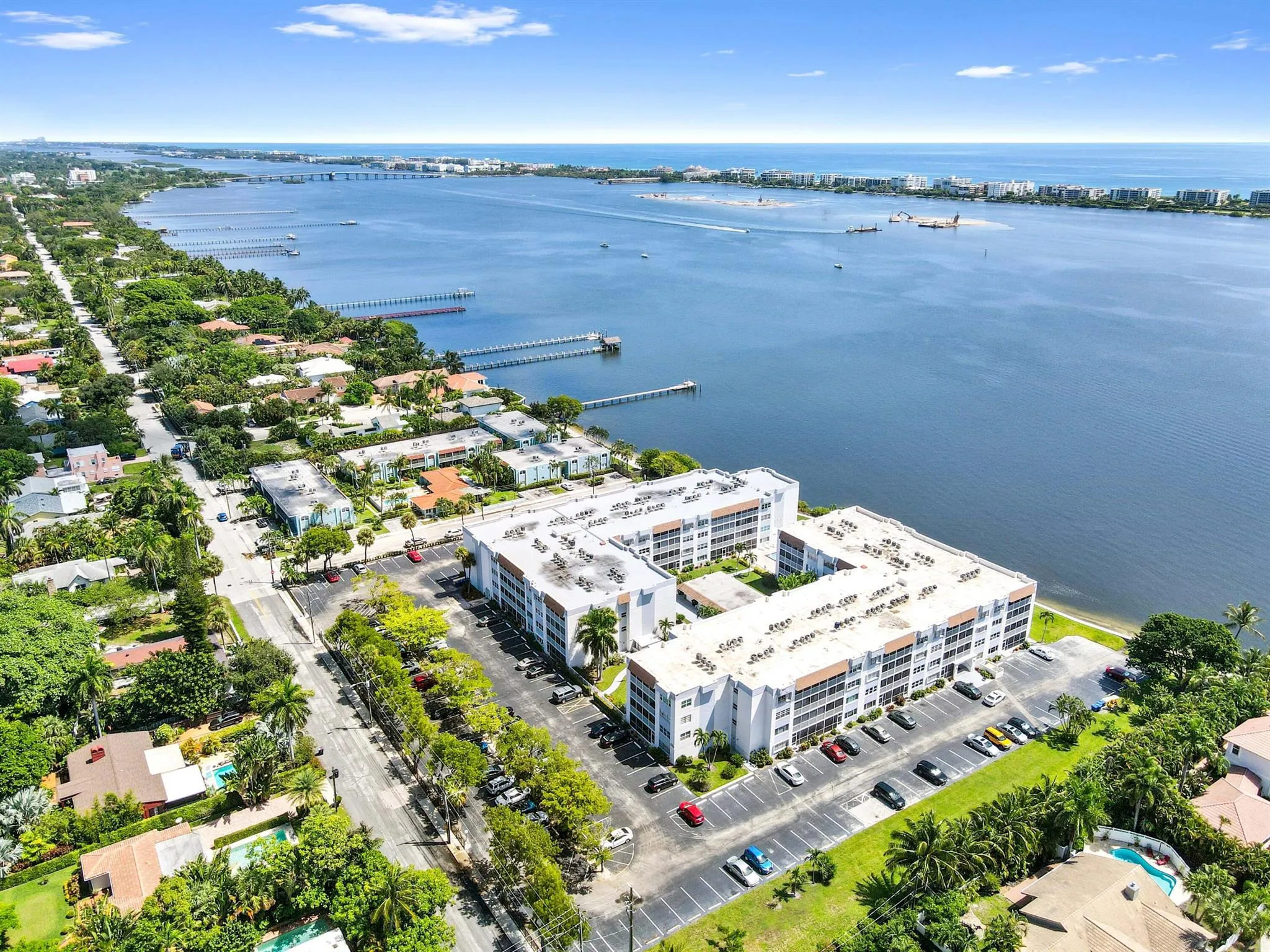 1516 S Lakeside Drive, #110