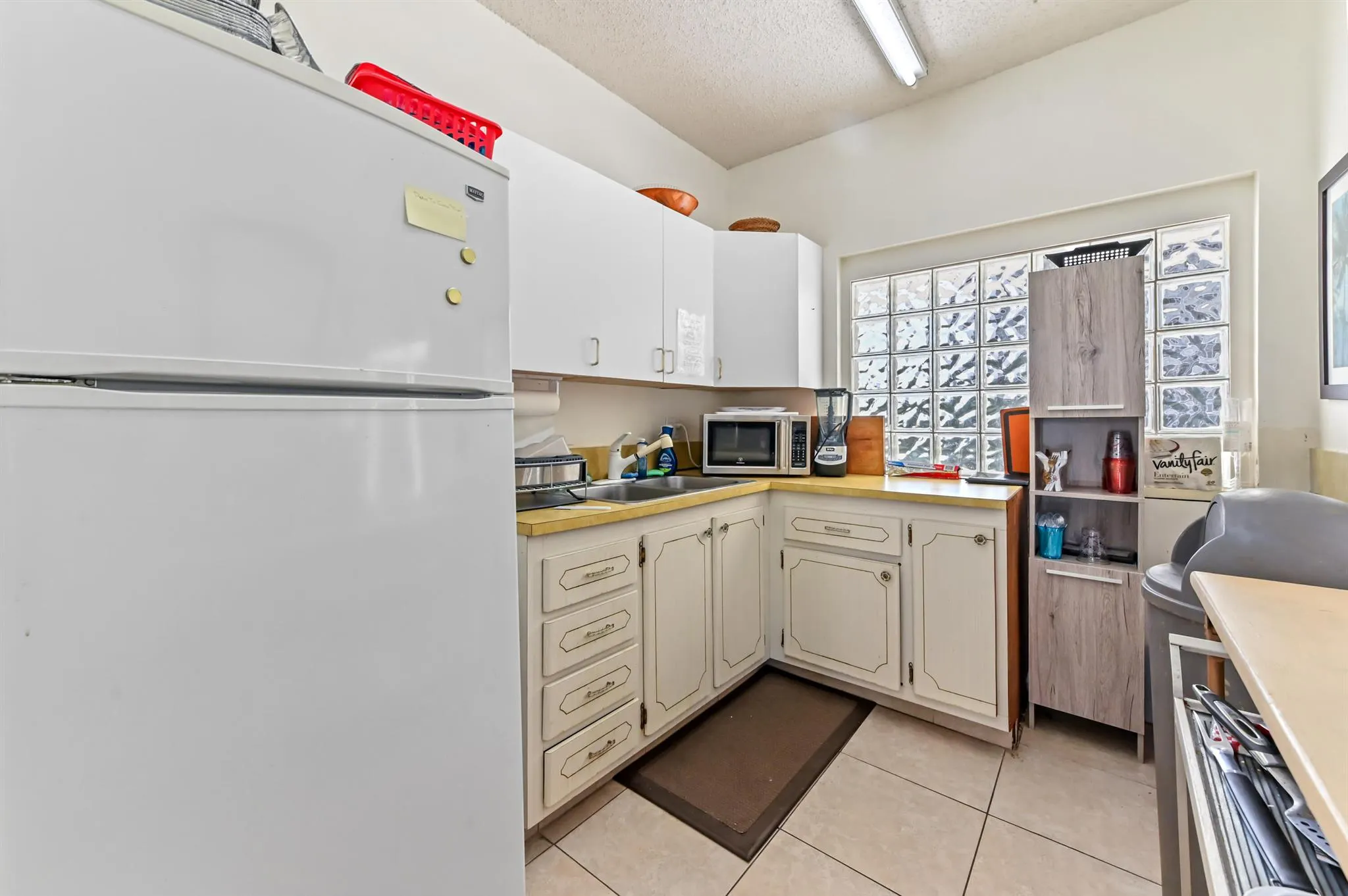 1516 S Lakeside Drive, #110