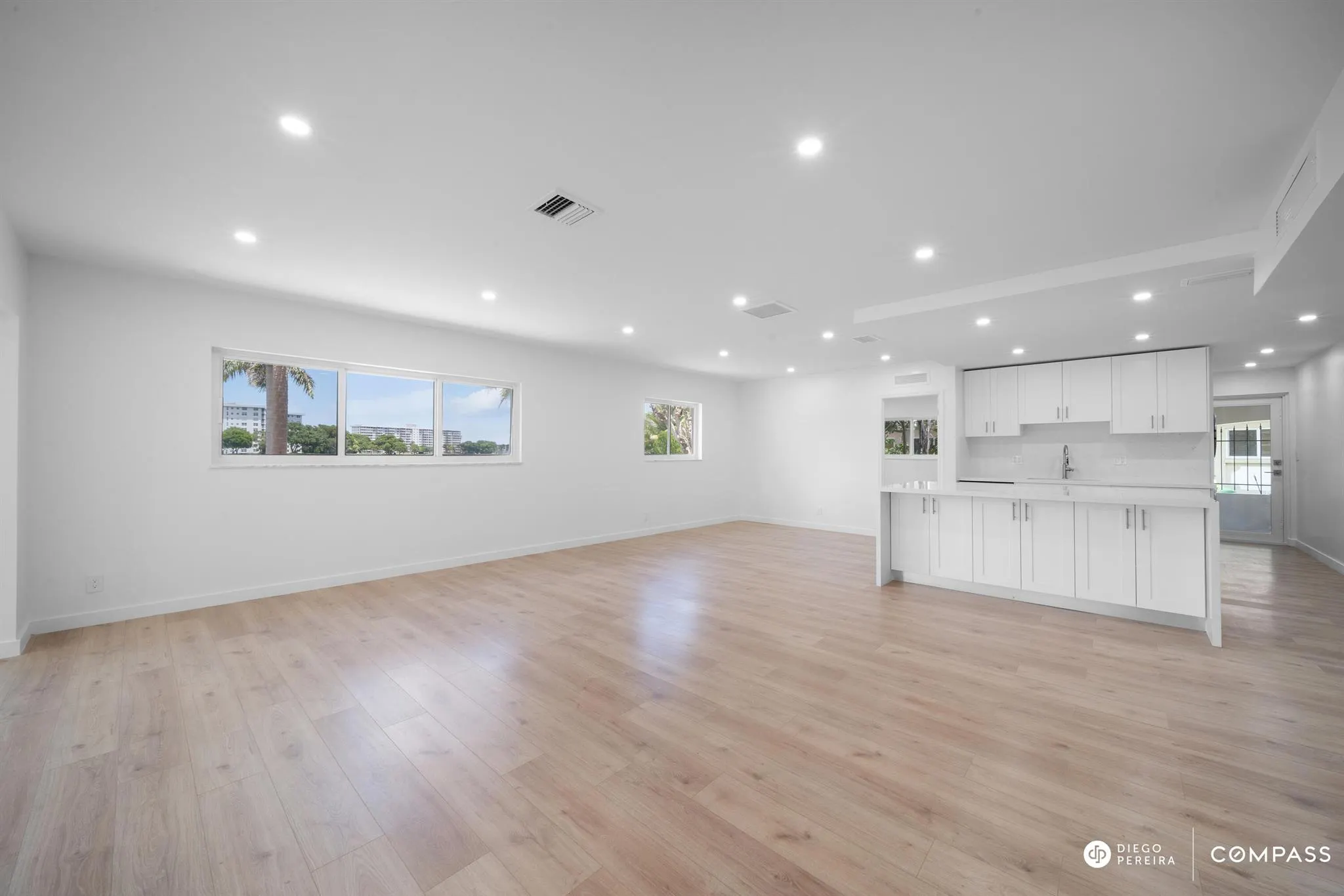 3011 N Palm Aire Drive
