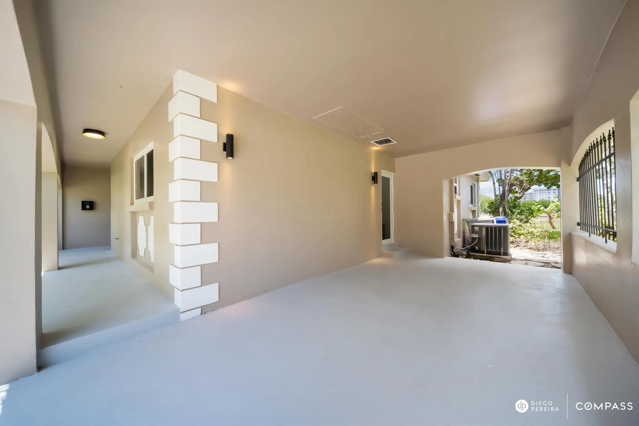 3011 N Palm Aire Drive