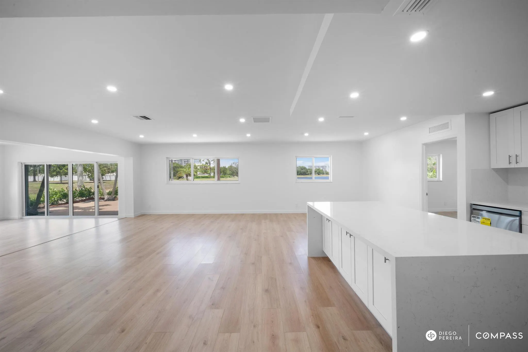 3011 N Palm Aire Drive