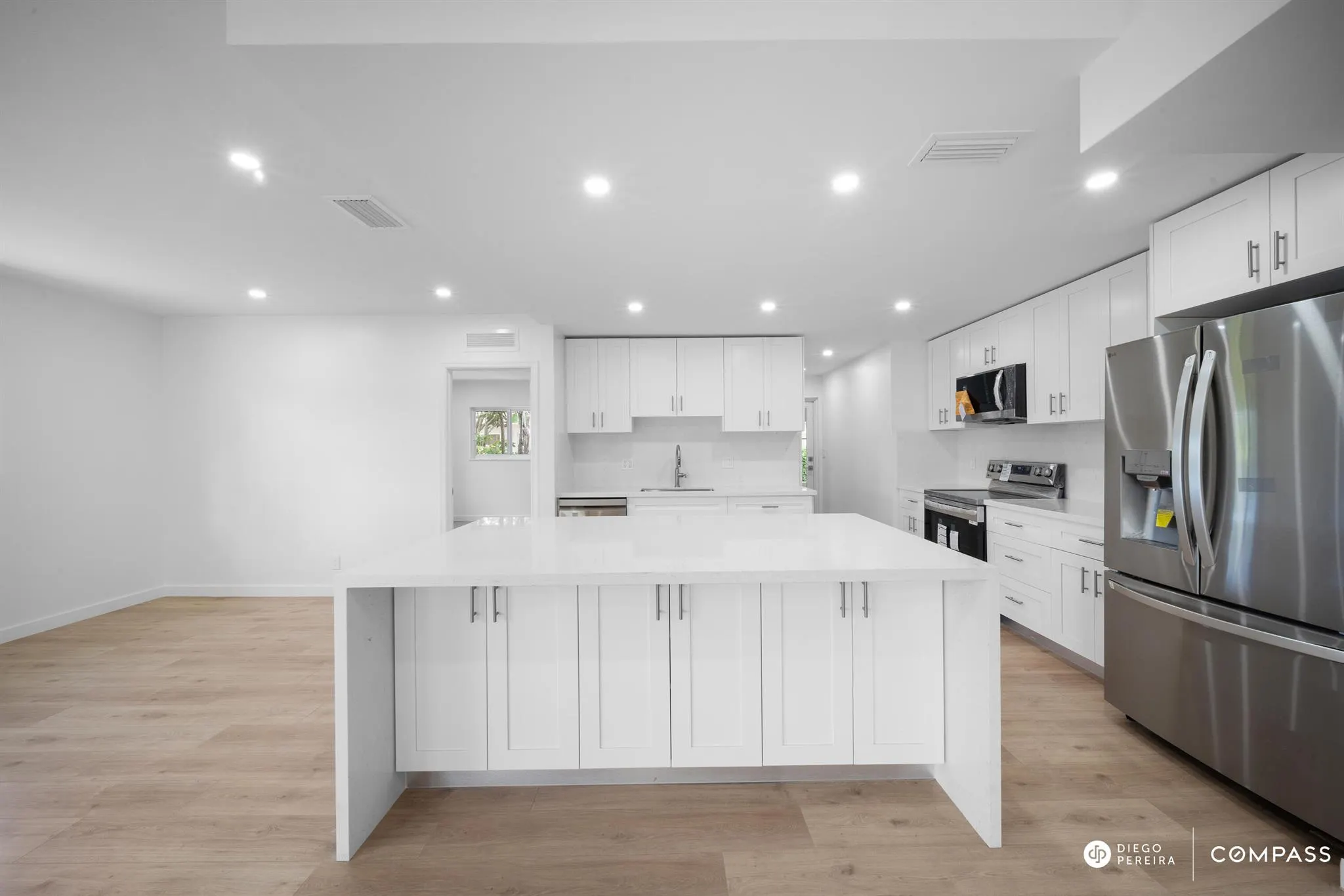 3011 N Palm Aire Drive