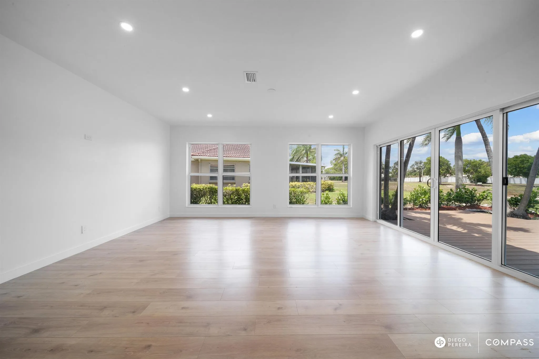 3011 N Palm Aire Drive
