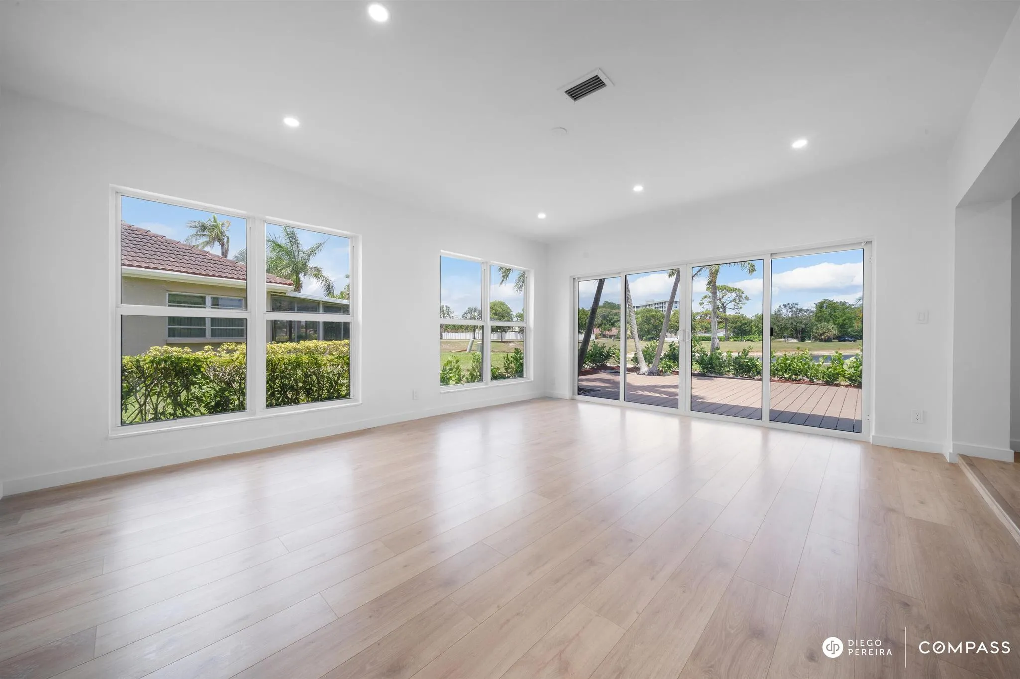 3011 N Palm Aire Drive