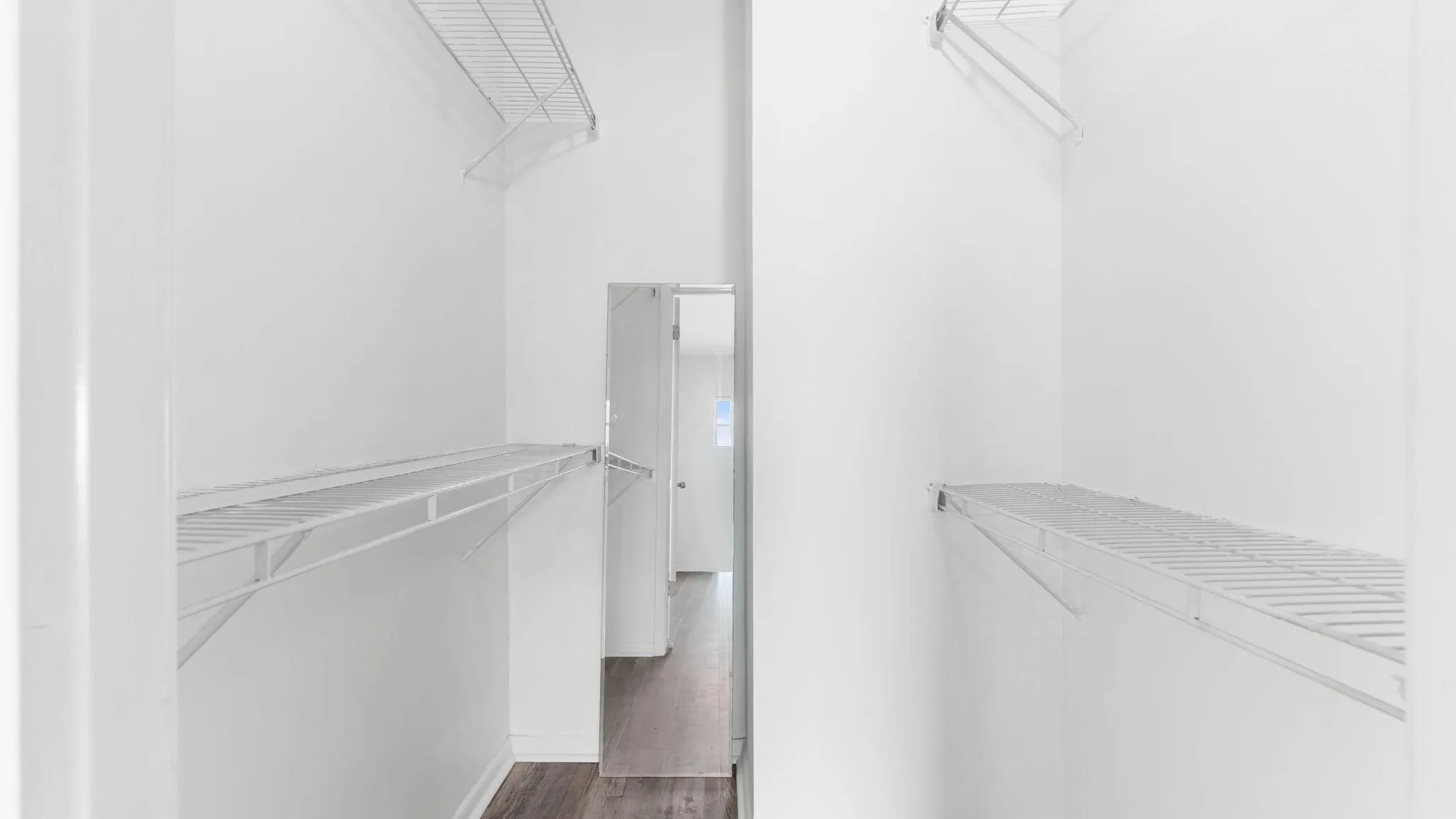 1758 Abbey Road, #201