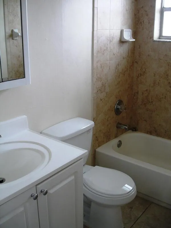 94 SE 3rd Avenue, #94-96
