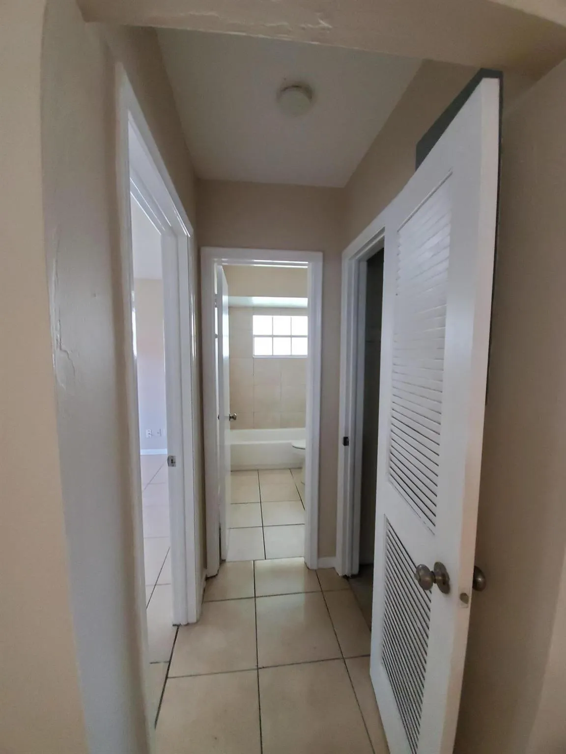 94 SE 3rd Avenue, #94-96