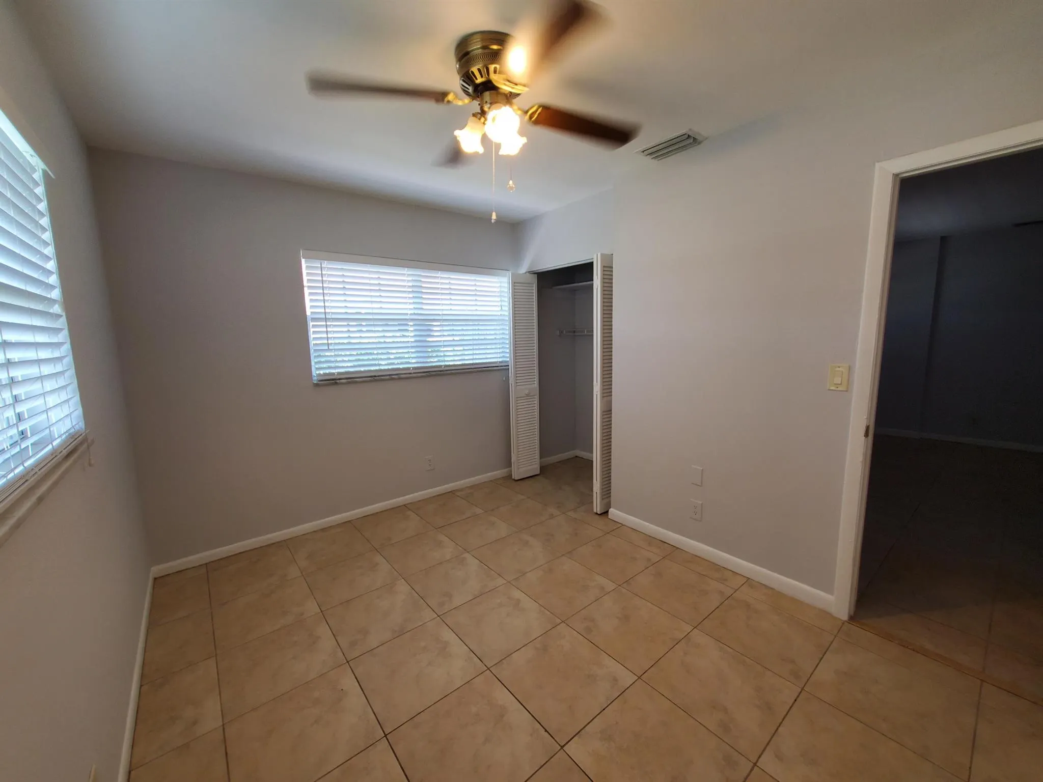 94 SE 3rd Avenue, #94-96
