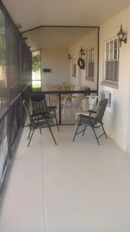 94 SE 3rd Avenue, #94-96