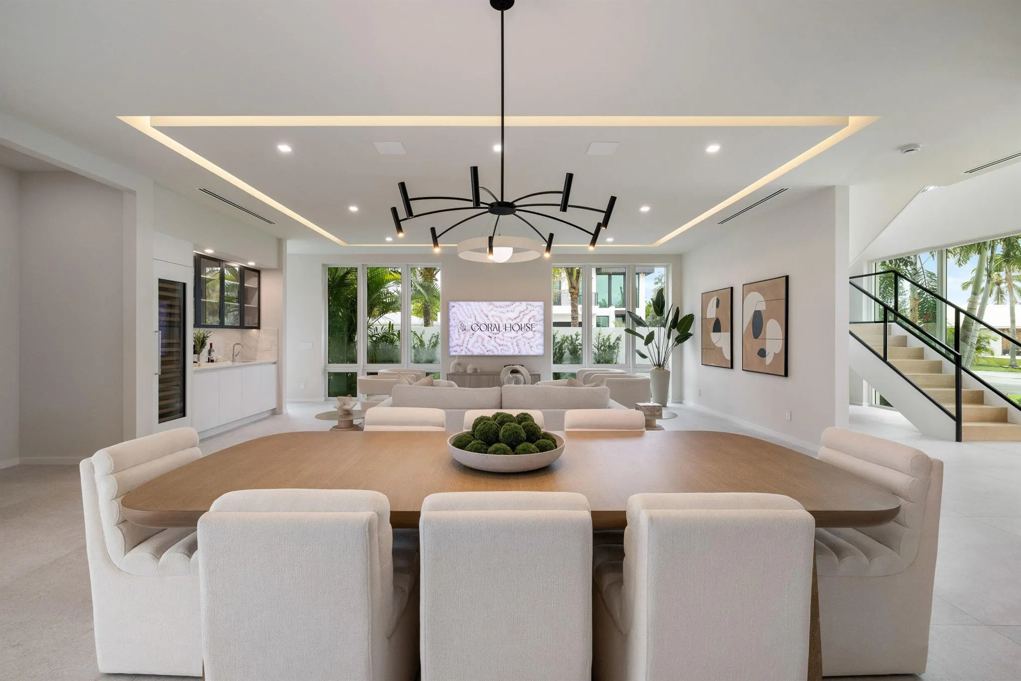 800 Bond Way