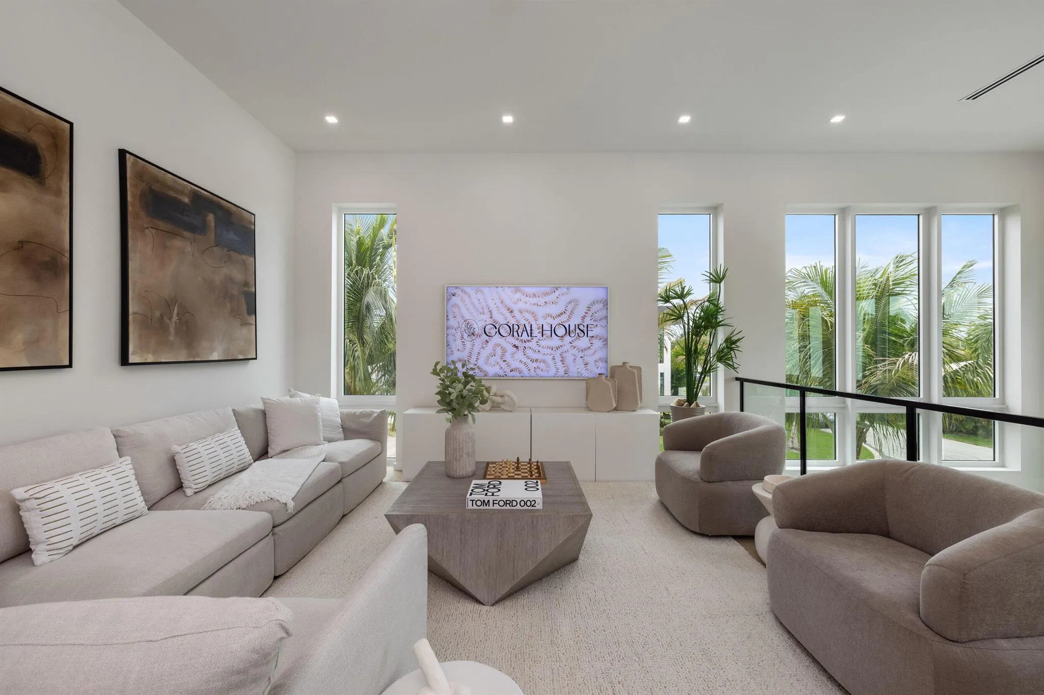 800 Bond Way