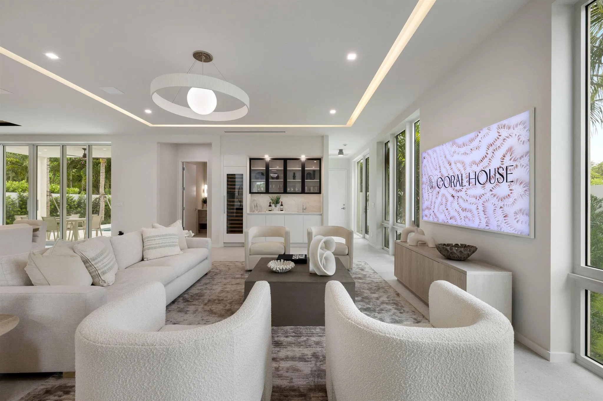 800 Bond Way