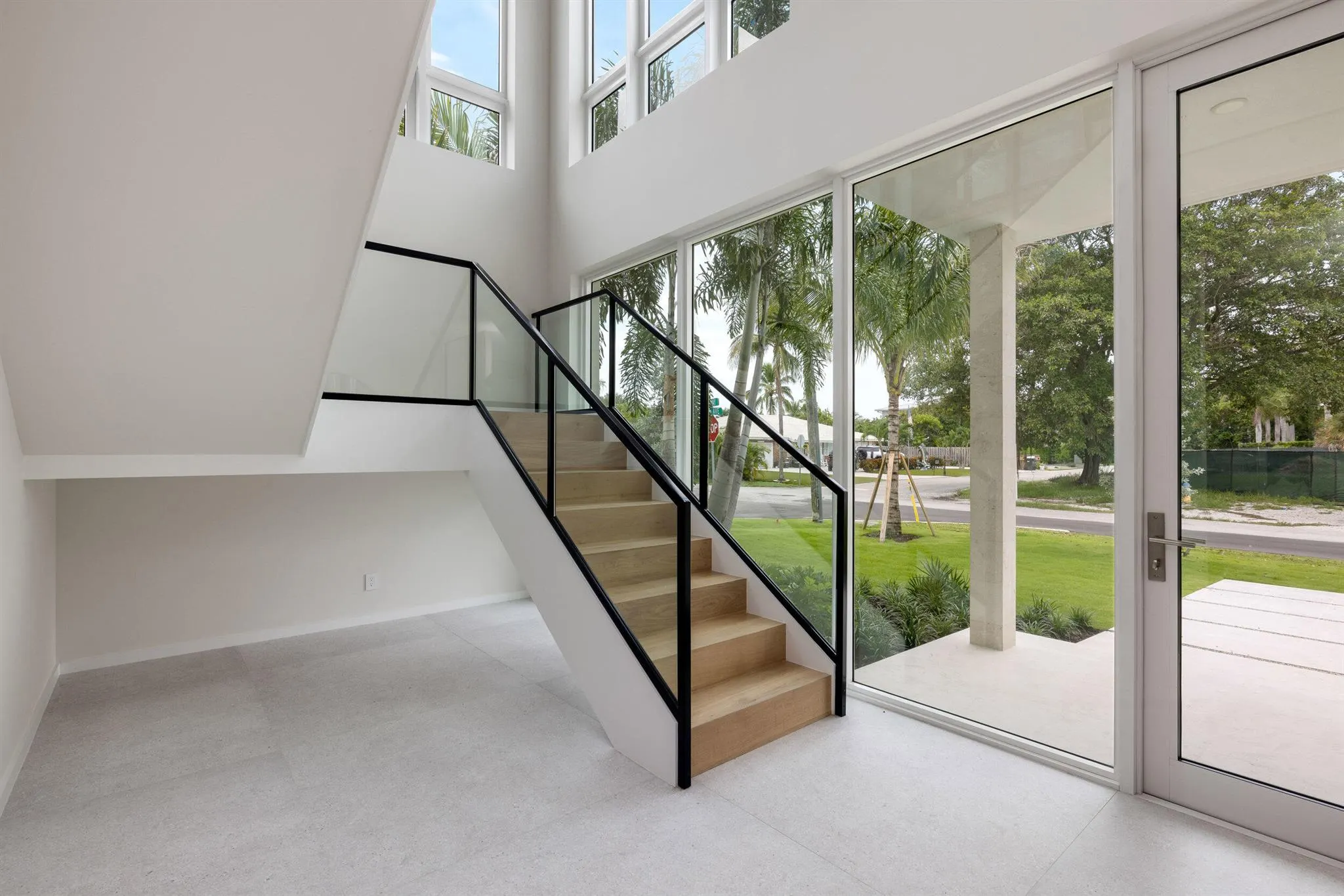 800 Bond Way