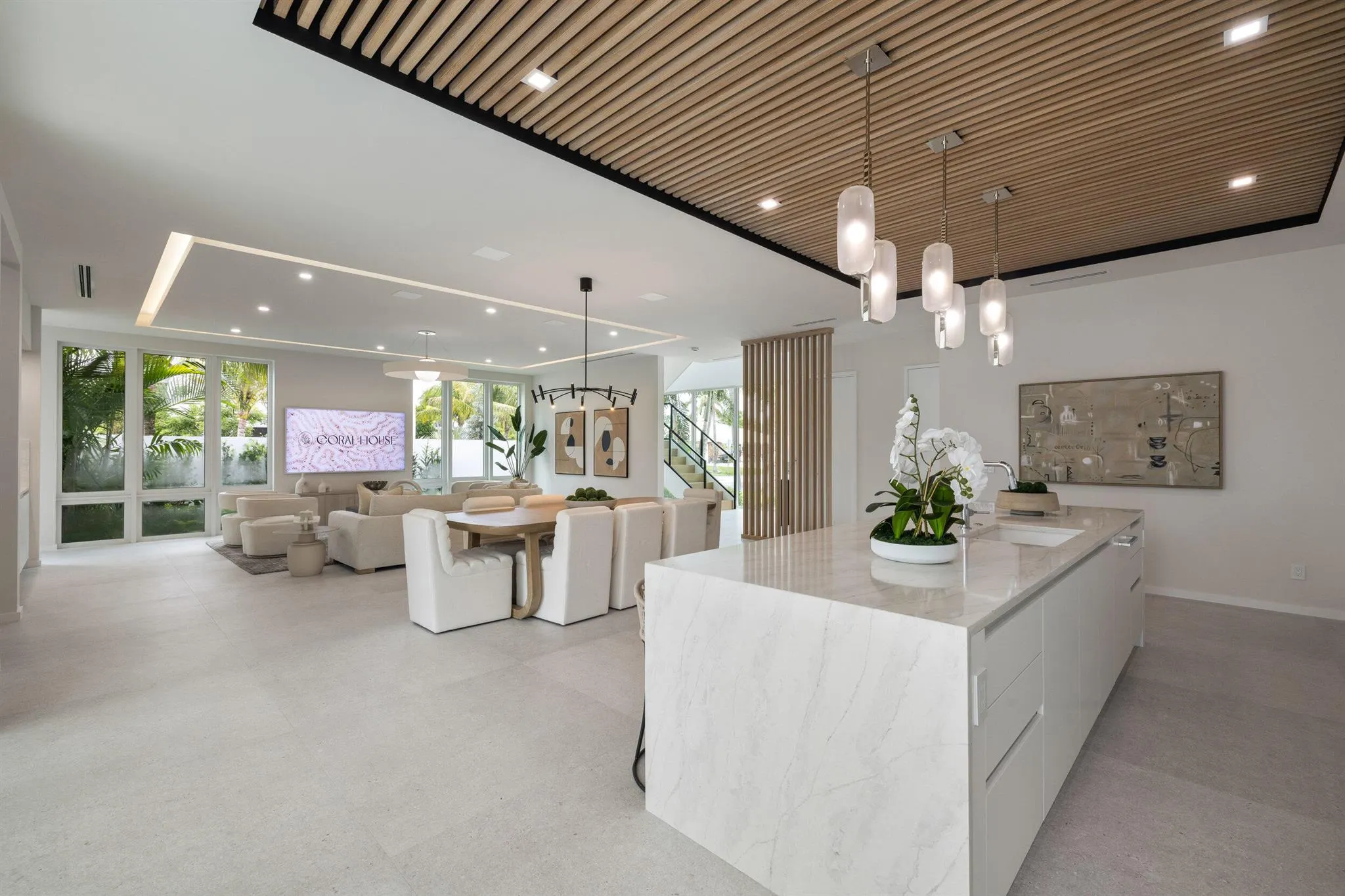 800 Bond Way