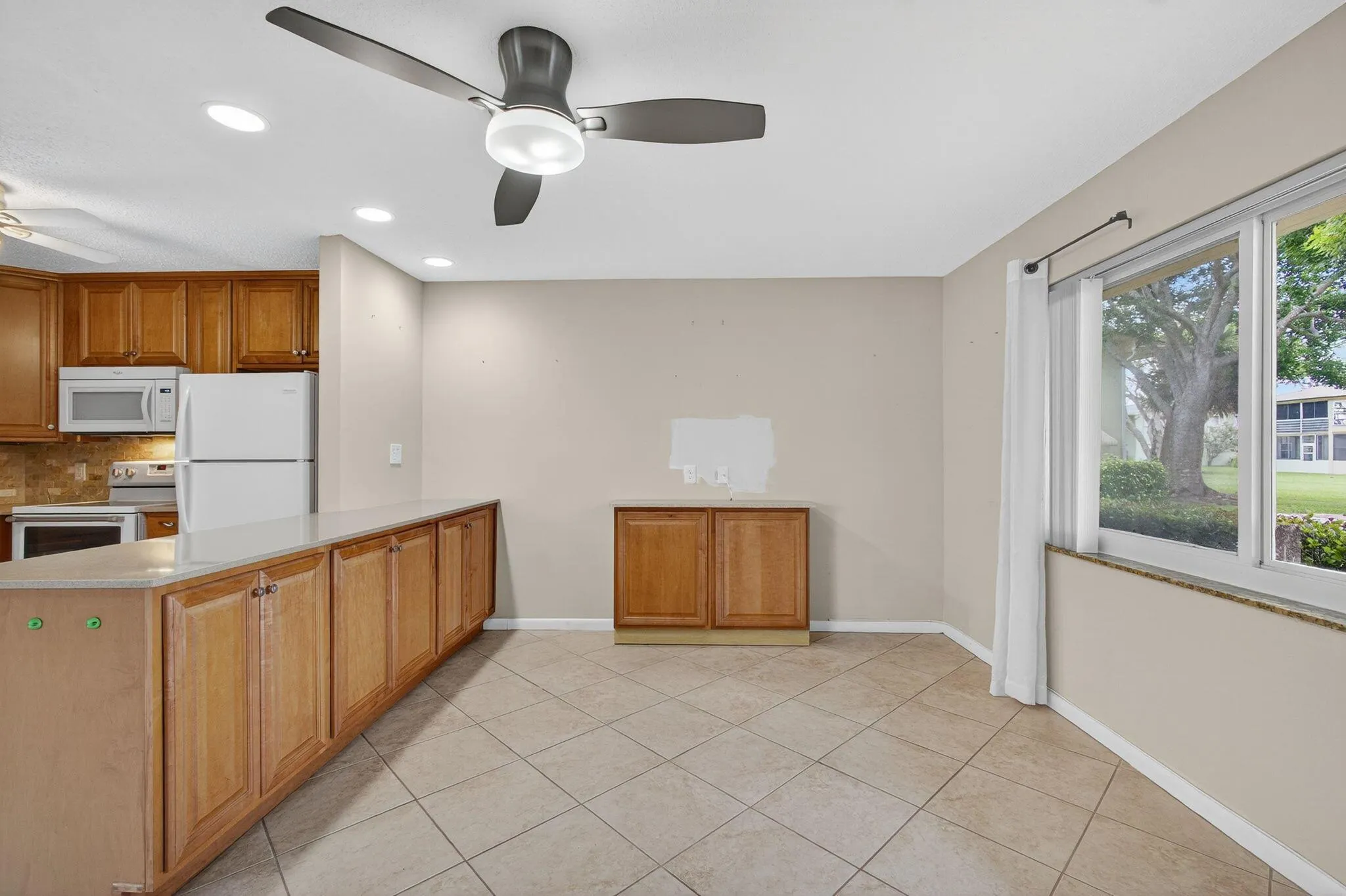 221 Coventry J