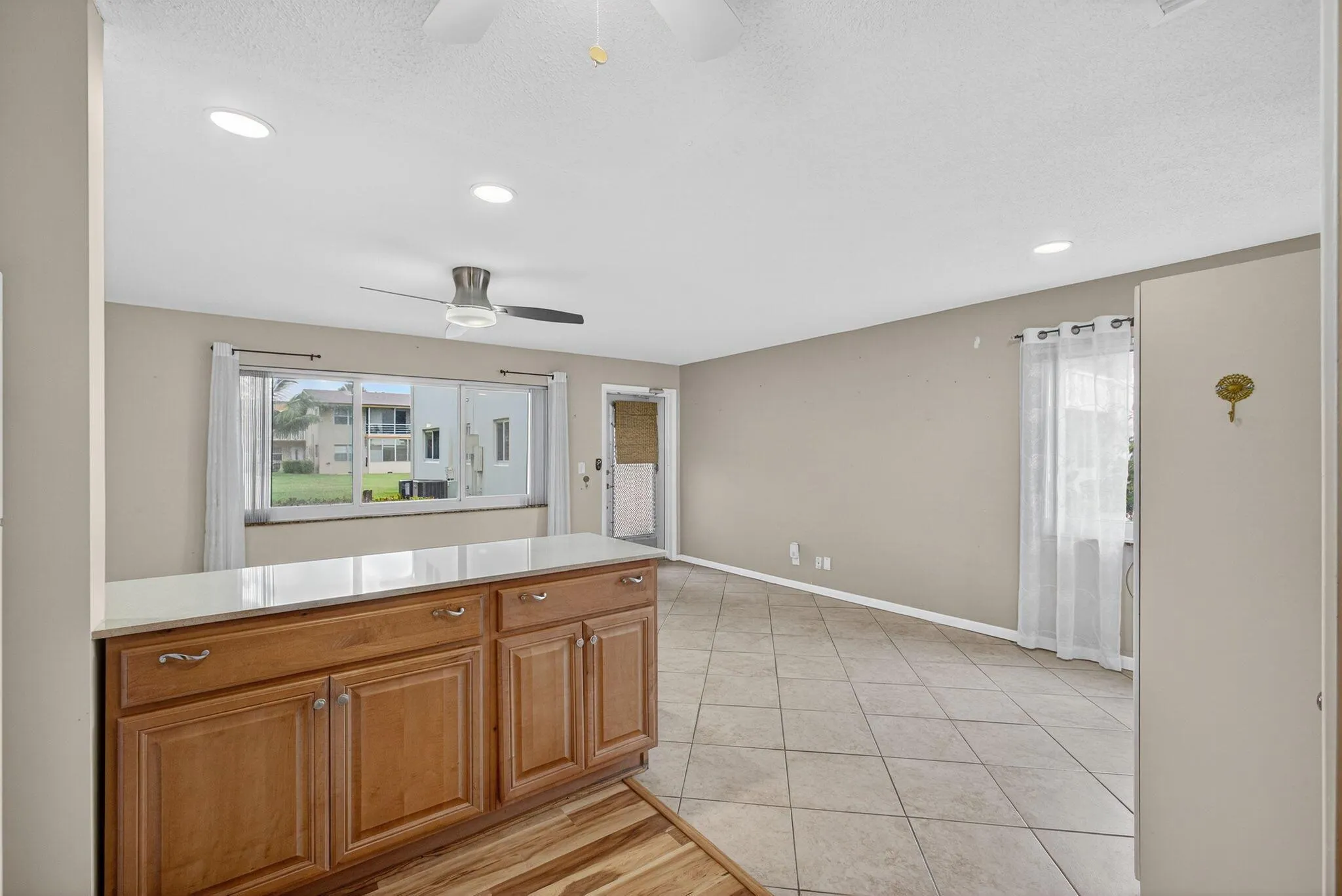 221 Coventry J