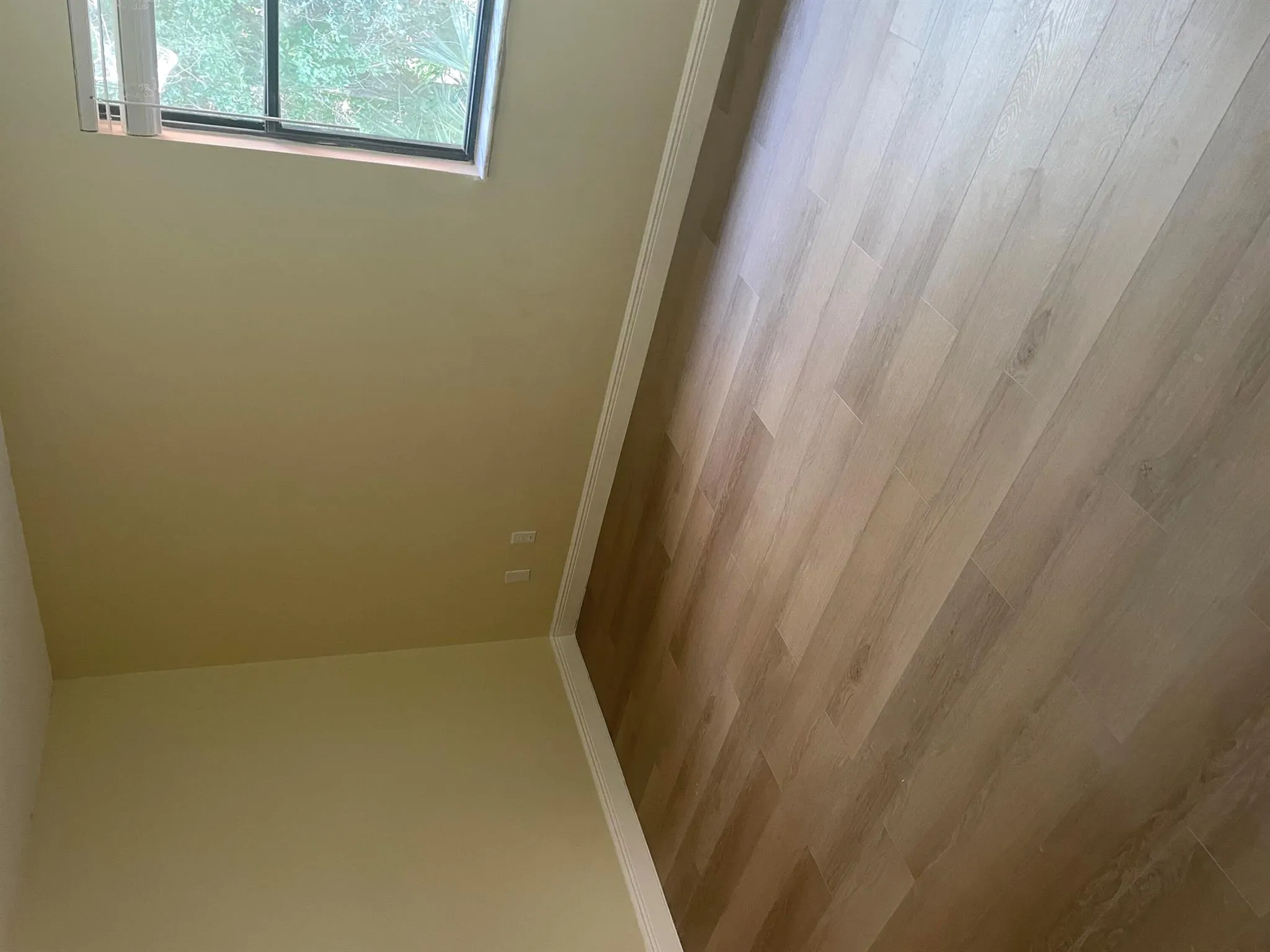 2204 2204 Lake View Drive Drive W