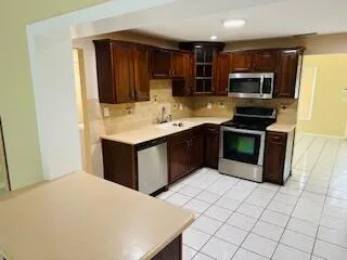 9482 N Military Trail