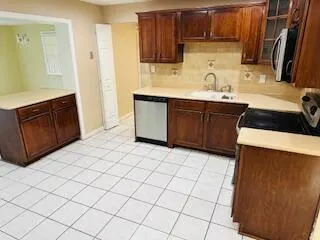 9482 N Military Trail