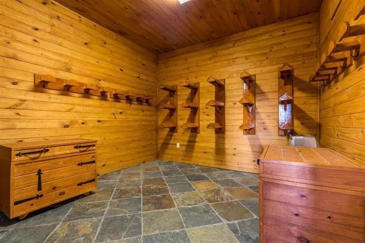 15330 Ocean Breeze Lane, #Barn Stalls