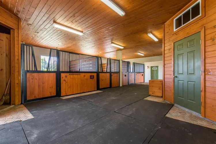 15330 Ocean Breeze Lane, #Barn Stalls