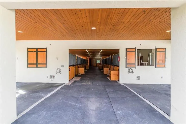 15330 Ocean Breeze Lane, #Barn Stalls