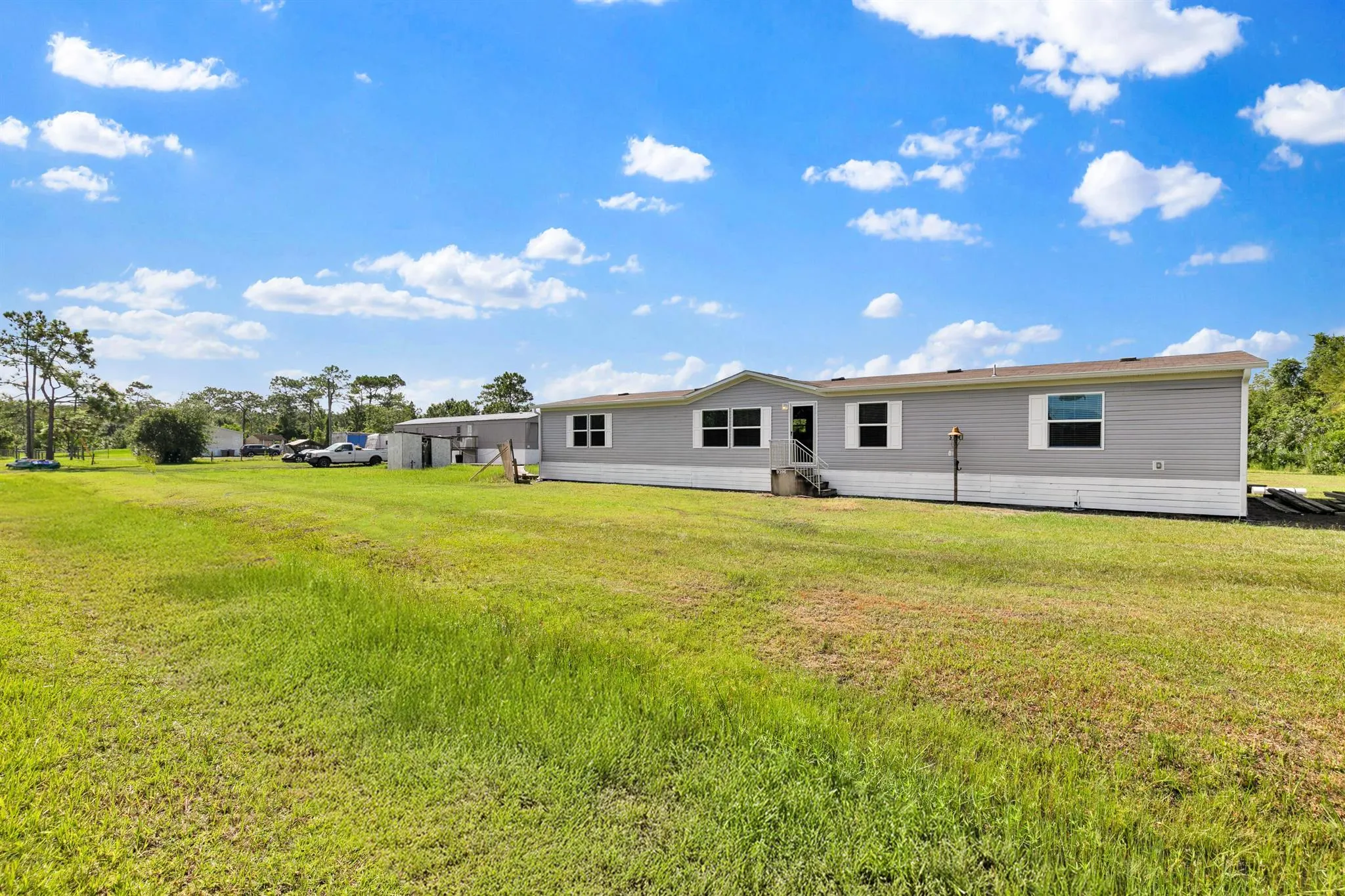9400 Luna Drive