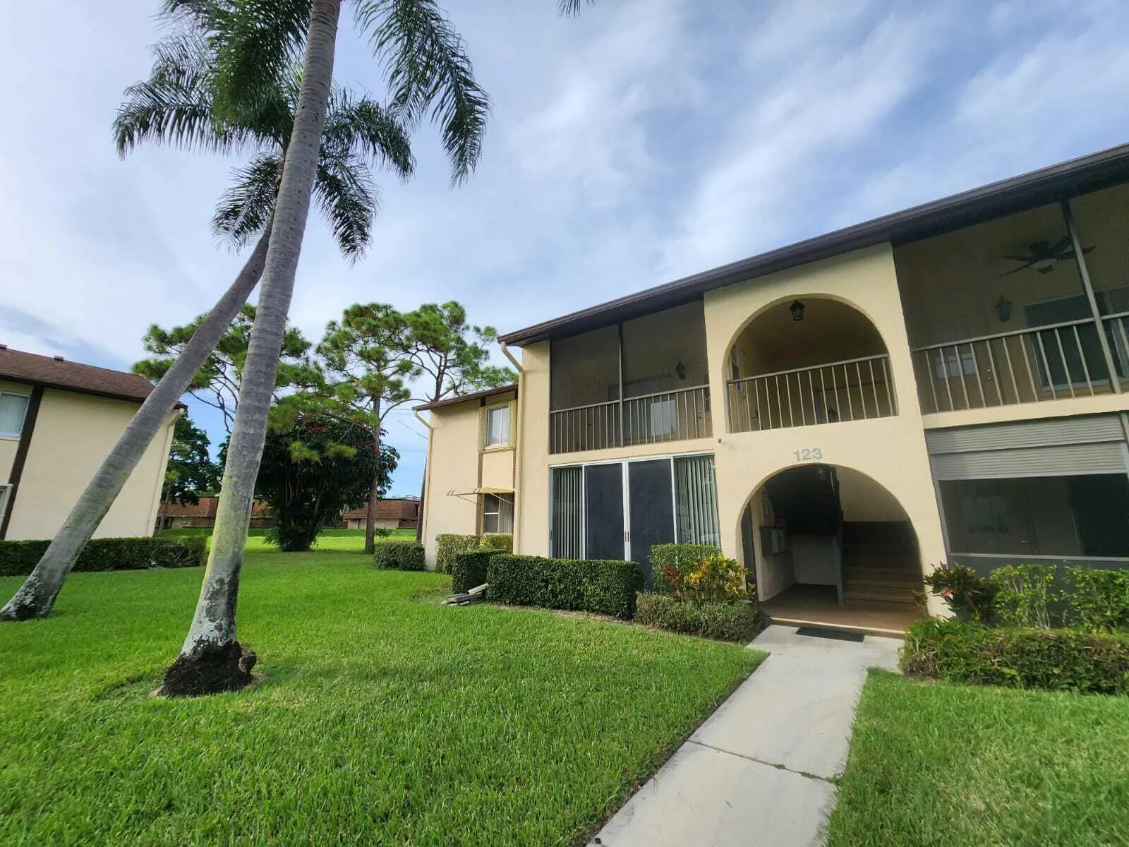 123 Lake Pine Circle, #A-1