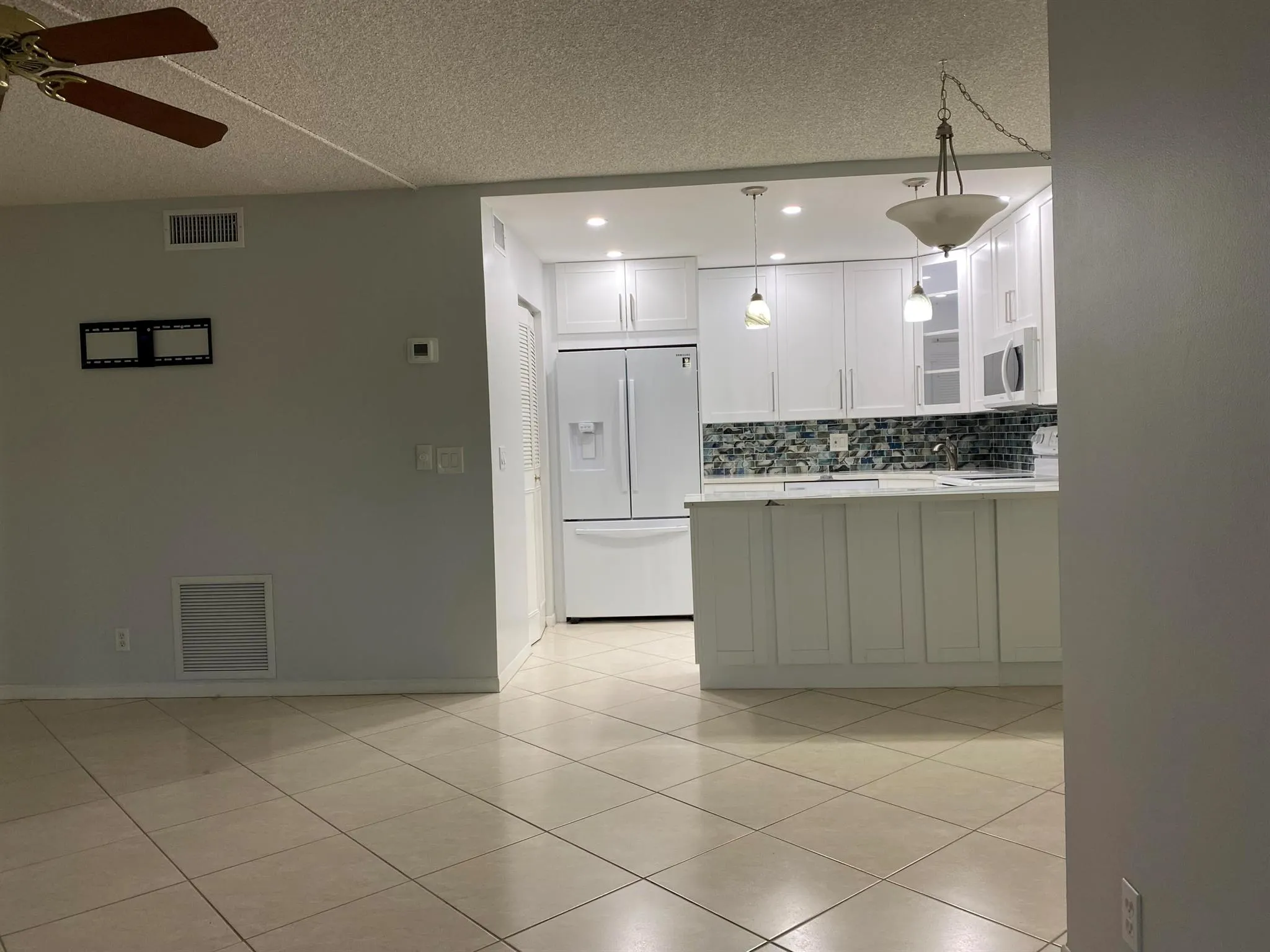 123 Lake Pine Circle, #A-1