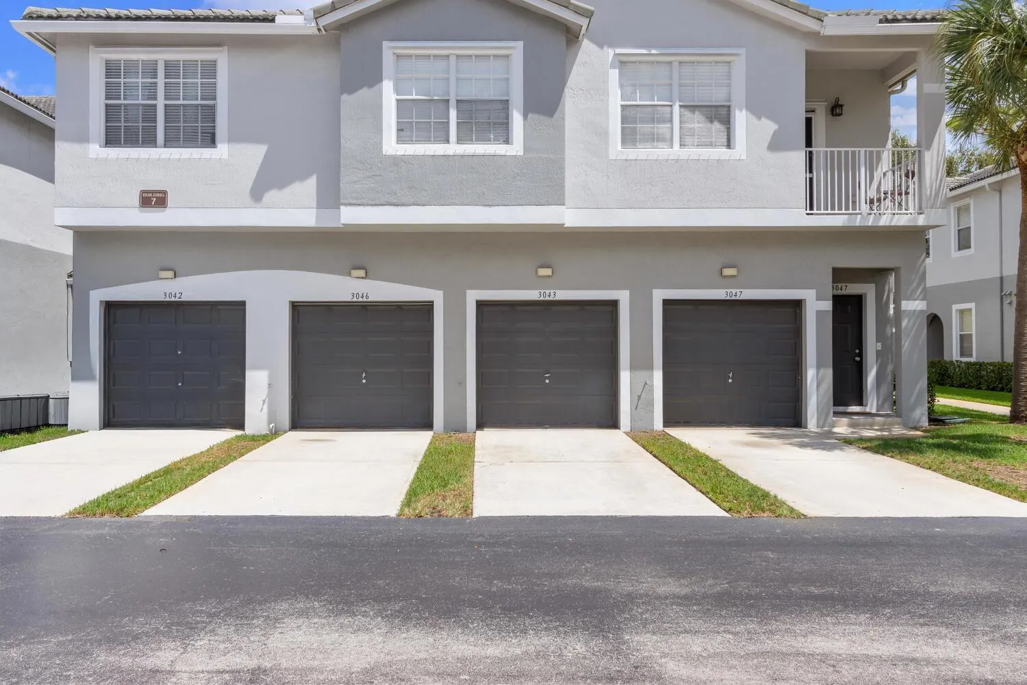 3043 Grandiflora Drive