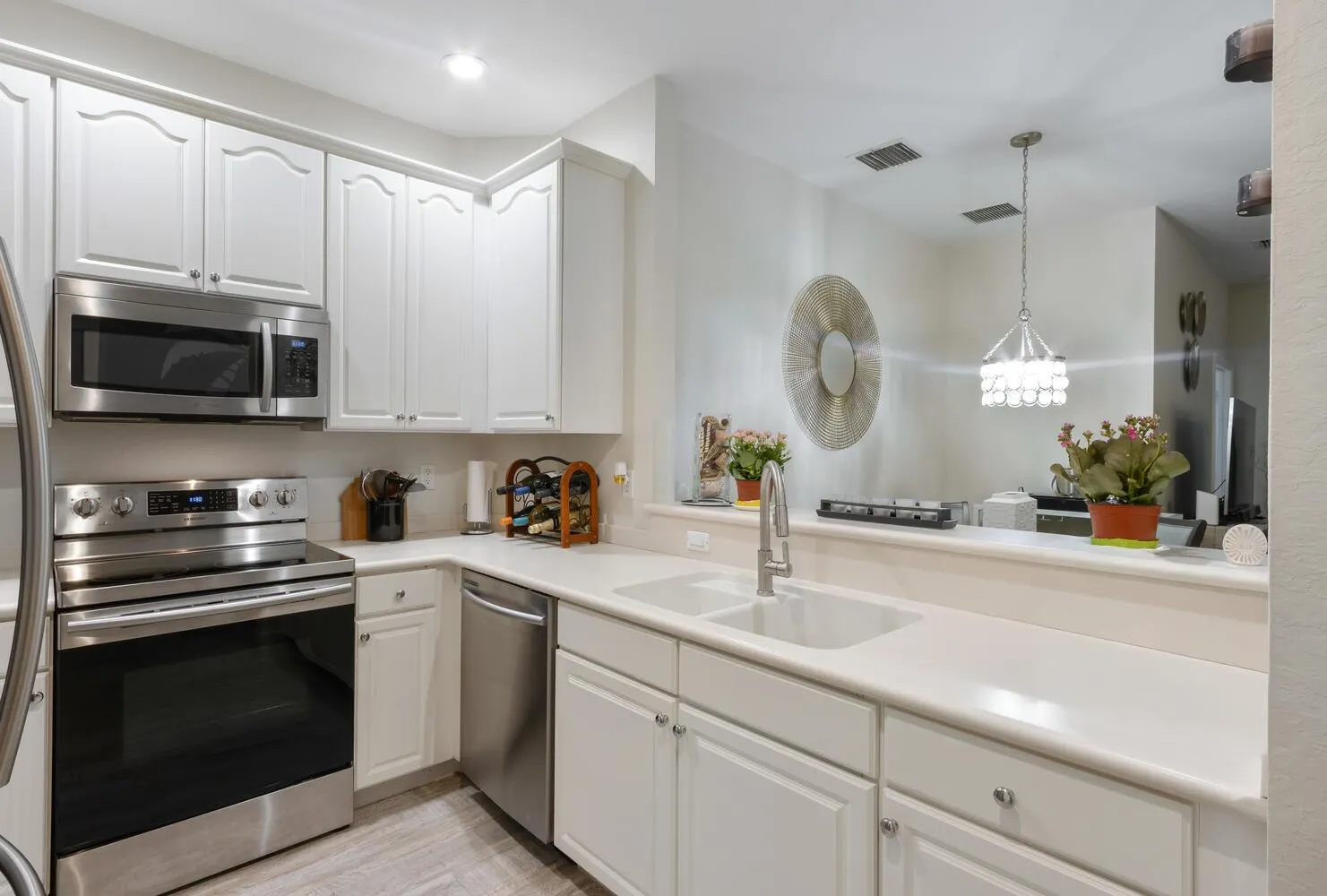 3043 Grandiflora Drive