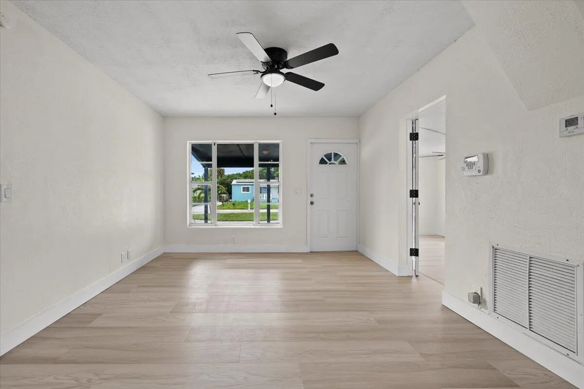 821 43rd Street