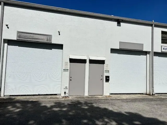 1775 Blount Road, #410