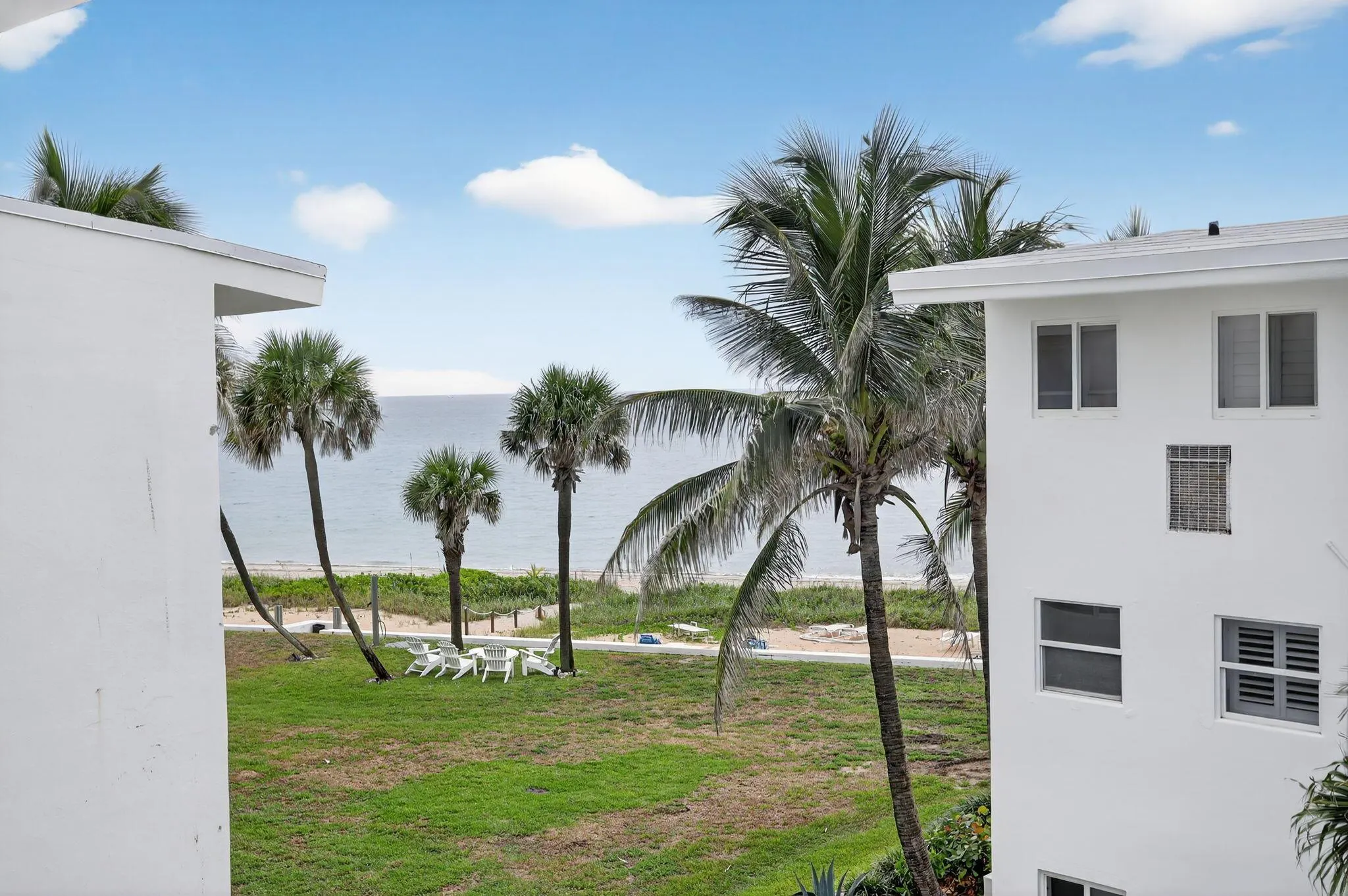 1043 Hillsboro Mile, #22c