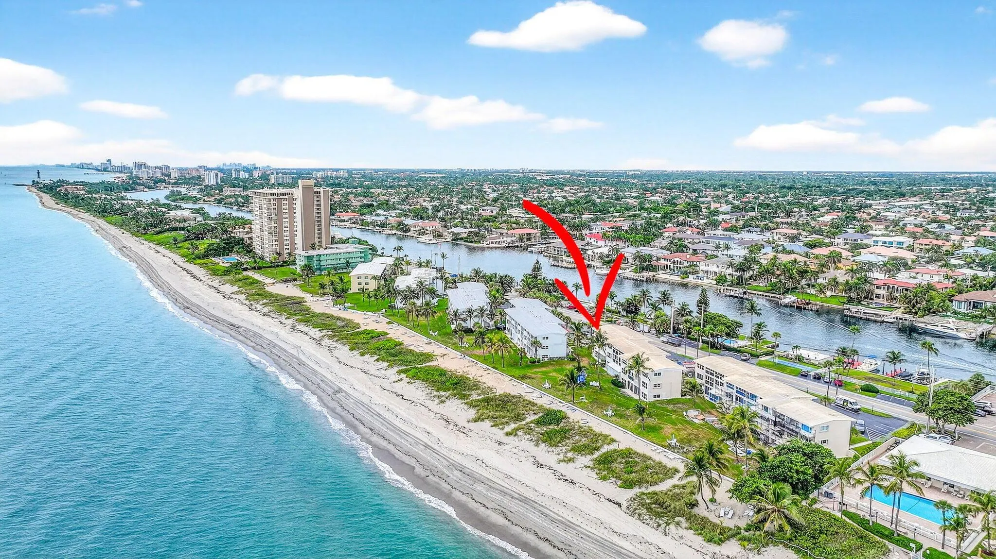 1043 Hillsboro Mile, #22c