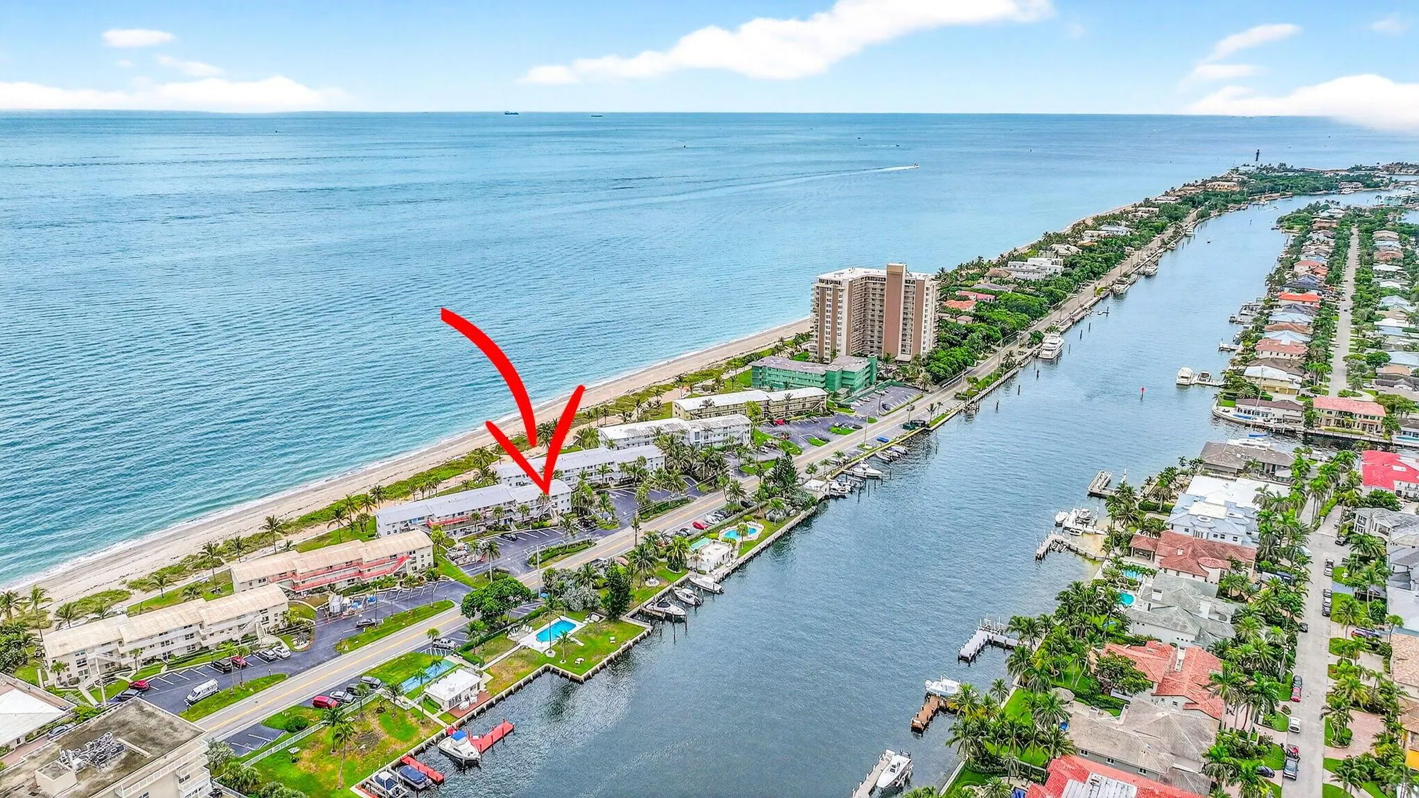 1043 Hillsboro Mile, #22c