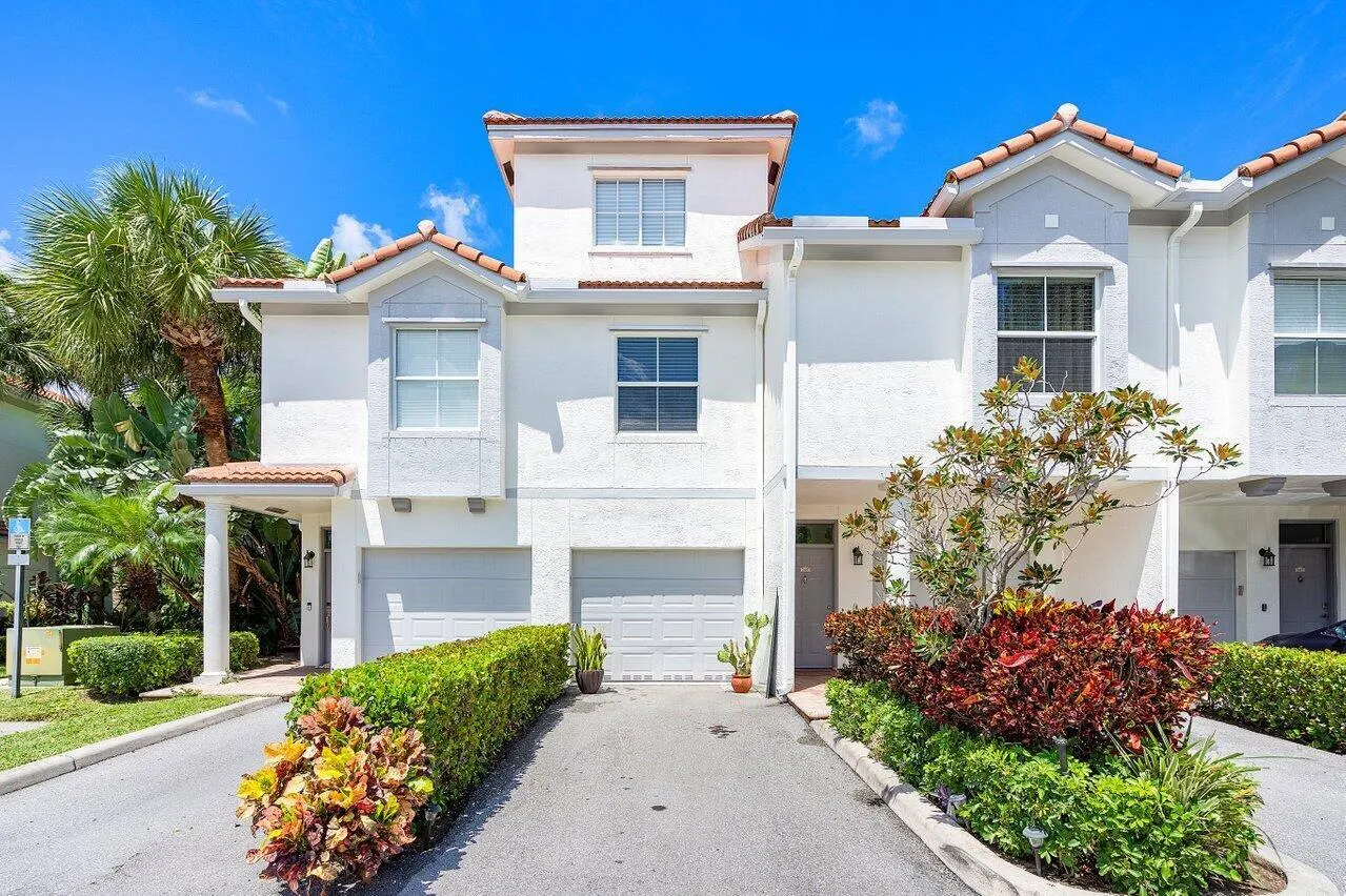 2054 Alta Meadows Lane, #2402