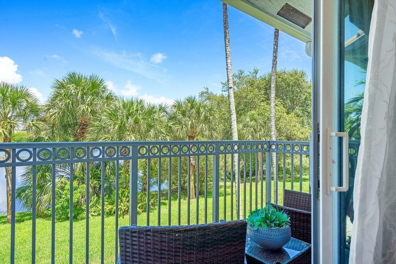2054 Alta Meadows Lane, #2402