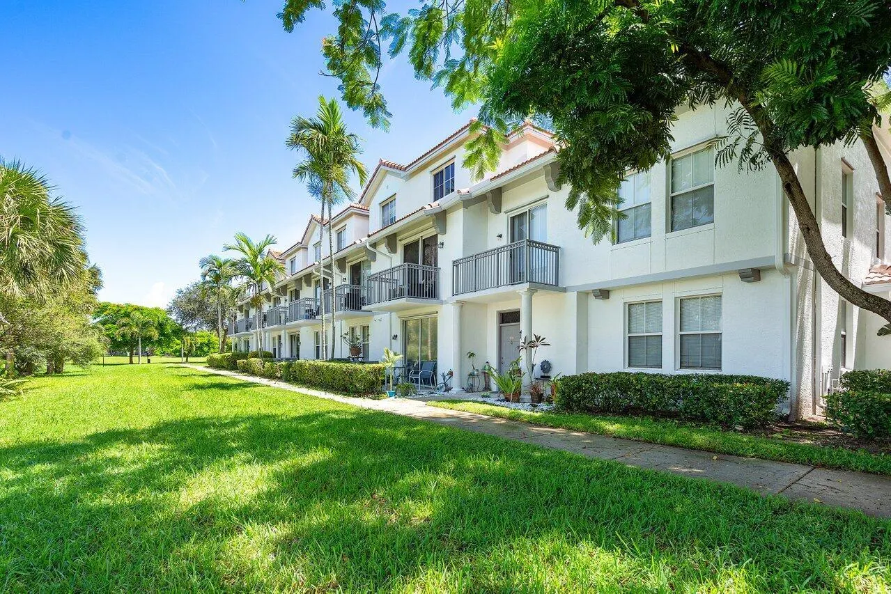 2054 Alta Meadows Lane, #2402