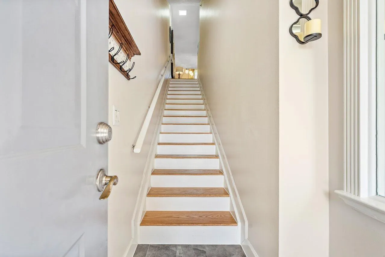 2054 Alta Meadows Lane, #2402